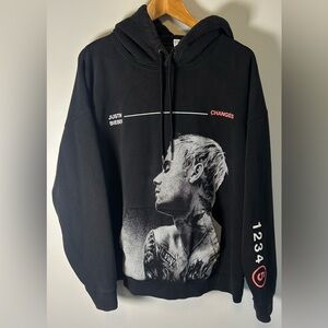 Justin Bieber Changes H&M Divided Black Hoodie Size XL Long Sleeve Sweater